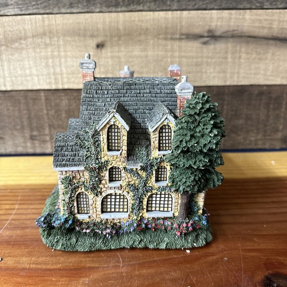 "Spring Gate Manor" Thomas Kinkade Lamplight Collection - Picture 4 of 7